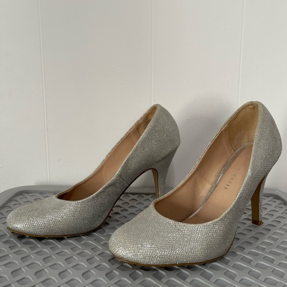 Kelly and katie heels - Picture 2 of 4